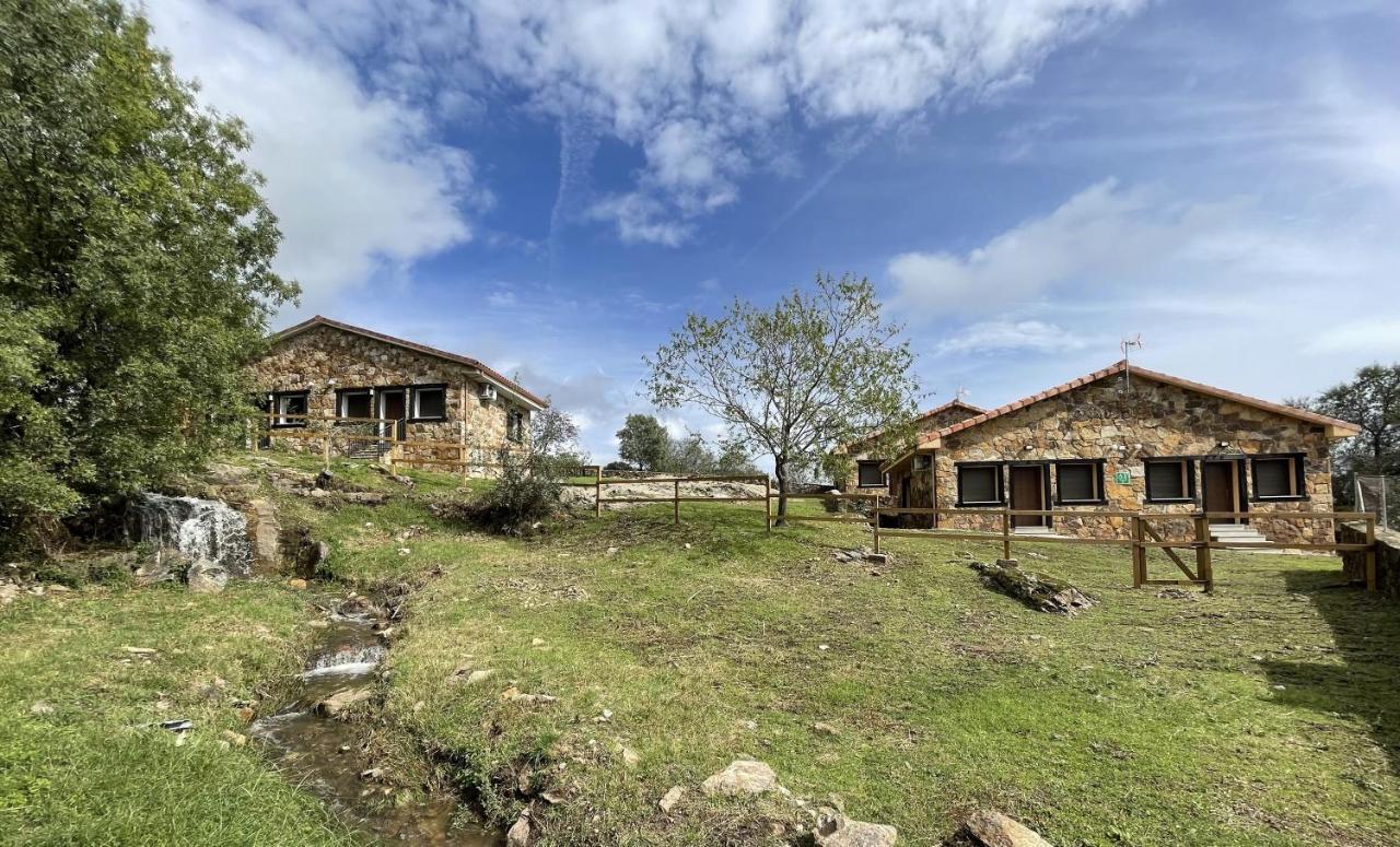 Apartamentos Los Pocillos Gargantilla del Lozoya y Pinilla de Buitrago Extérieur photo