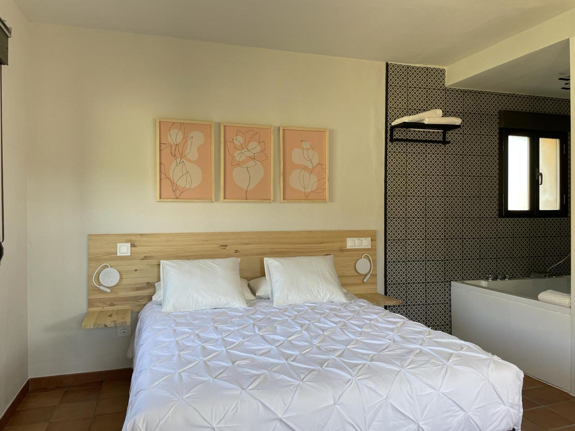 Apartamentos Los Pocillos Gargantilla del Lozoya y Pinilla de Buitrago Extérieur photo